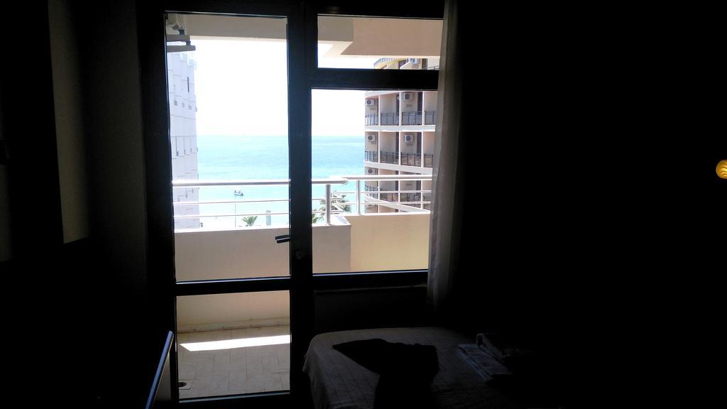 Hotel First Class ดีดิม ภายนอก รูปภาพ
